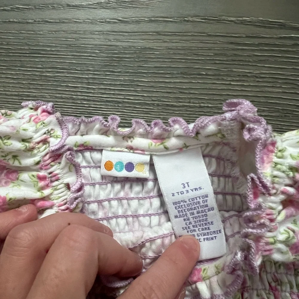 Vintage floral toddler tops - Picture 3 of 3